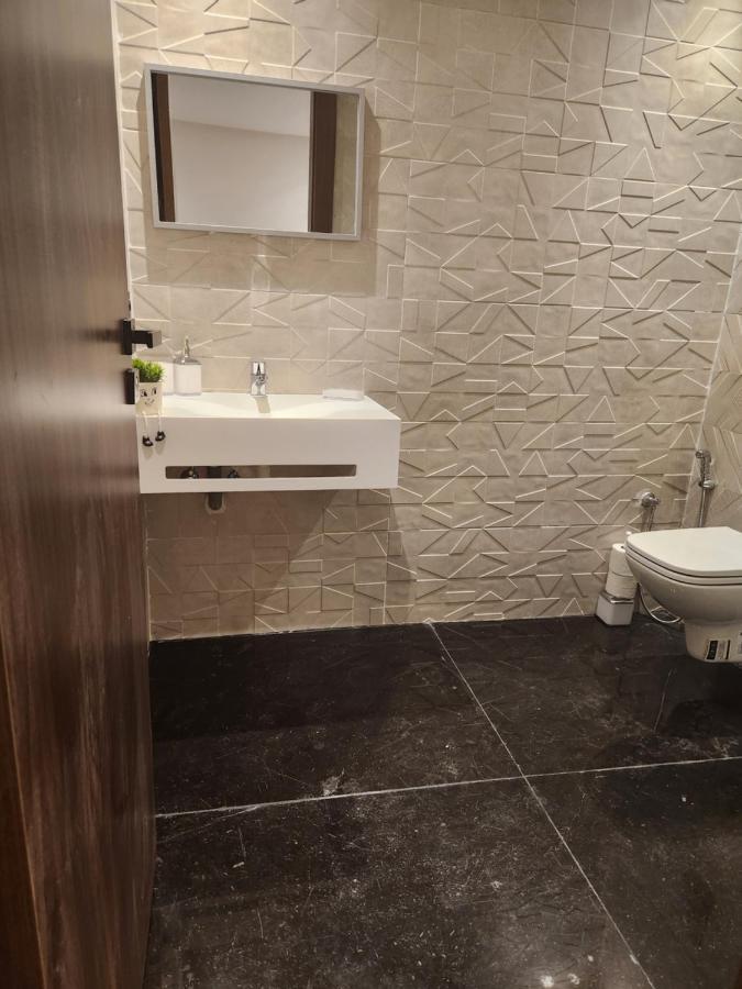 Modern Luxury Retreat: 2-Bedroom Apartment In The Heart Of Marrakech Marrakesh Ngoại thất bức ảnh